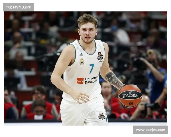 状态爆棚！东契奇连中三分与中投，个人得分已突破(东契奇中投命中率)